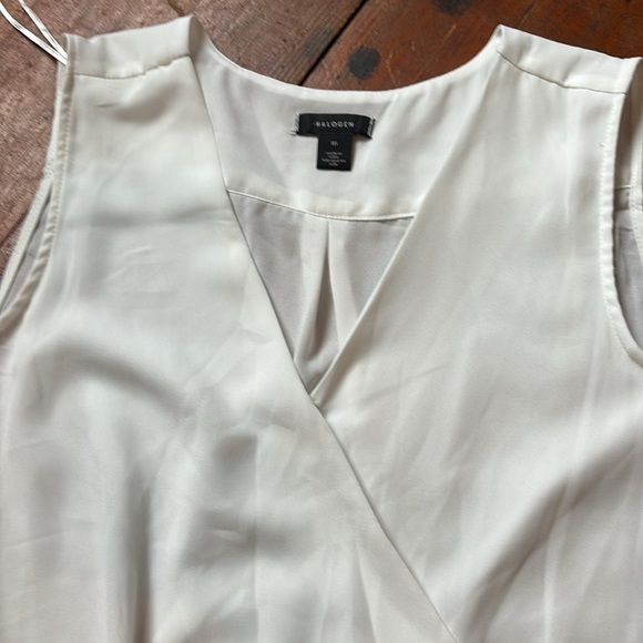 Halogen Sleeveless Top - Picture 2 of 3